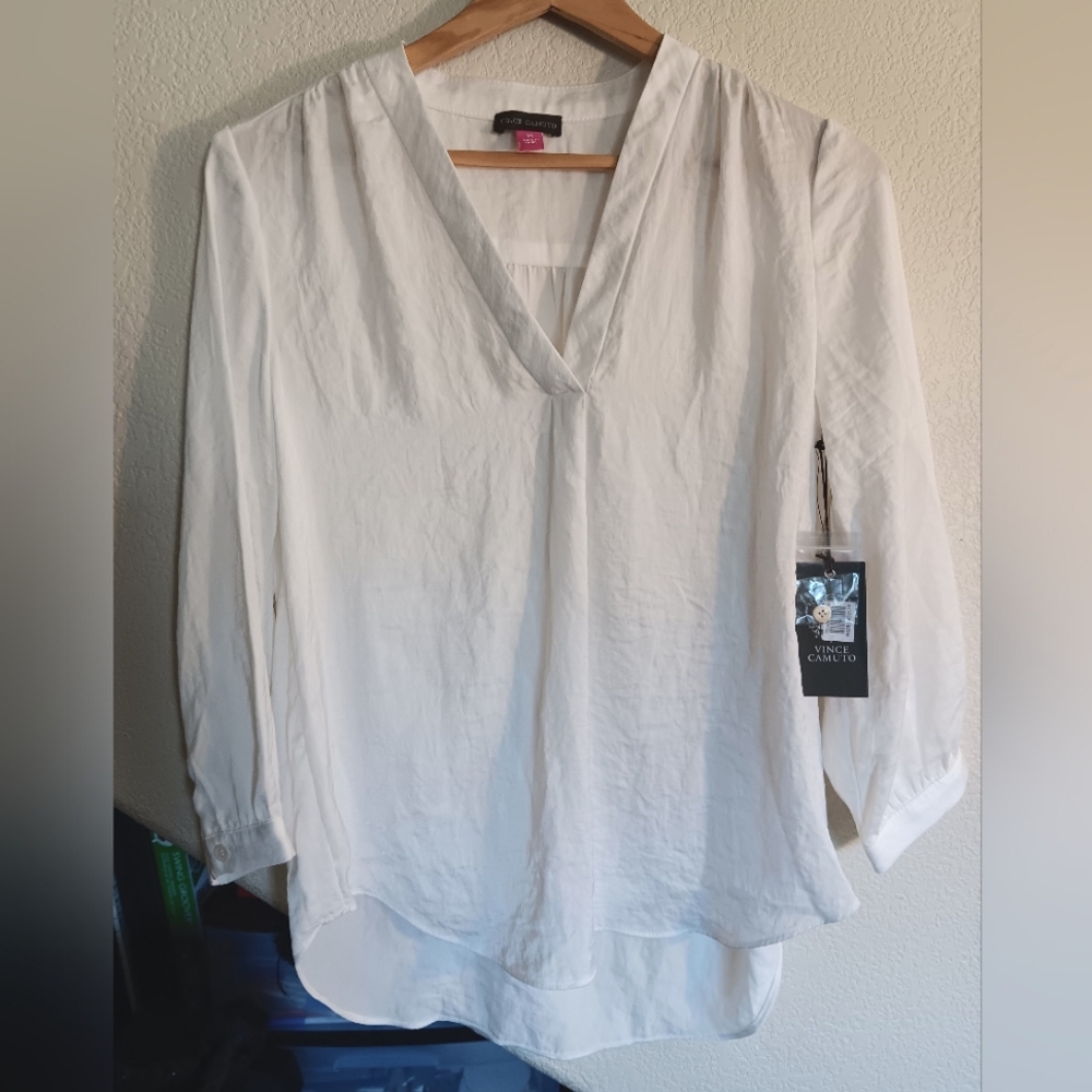 NWT Vince Camuto white blouse